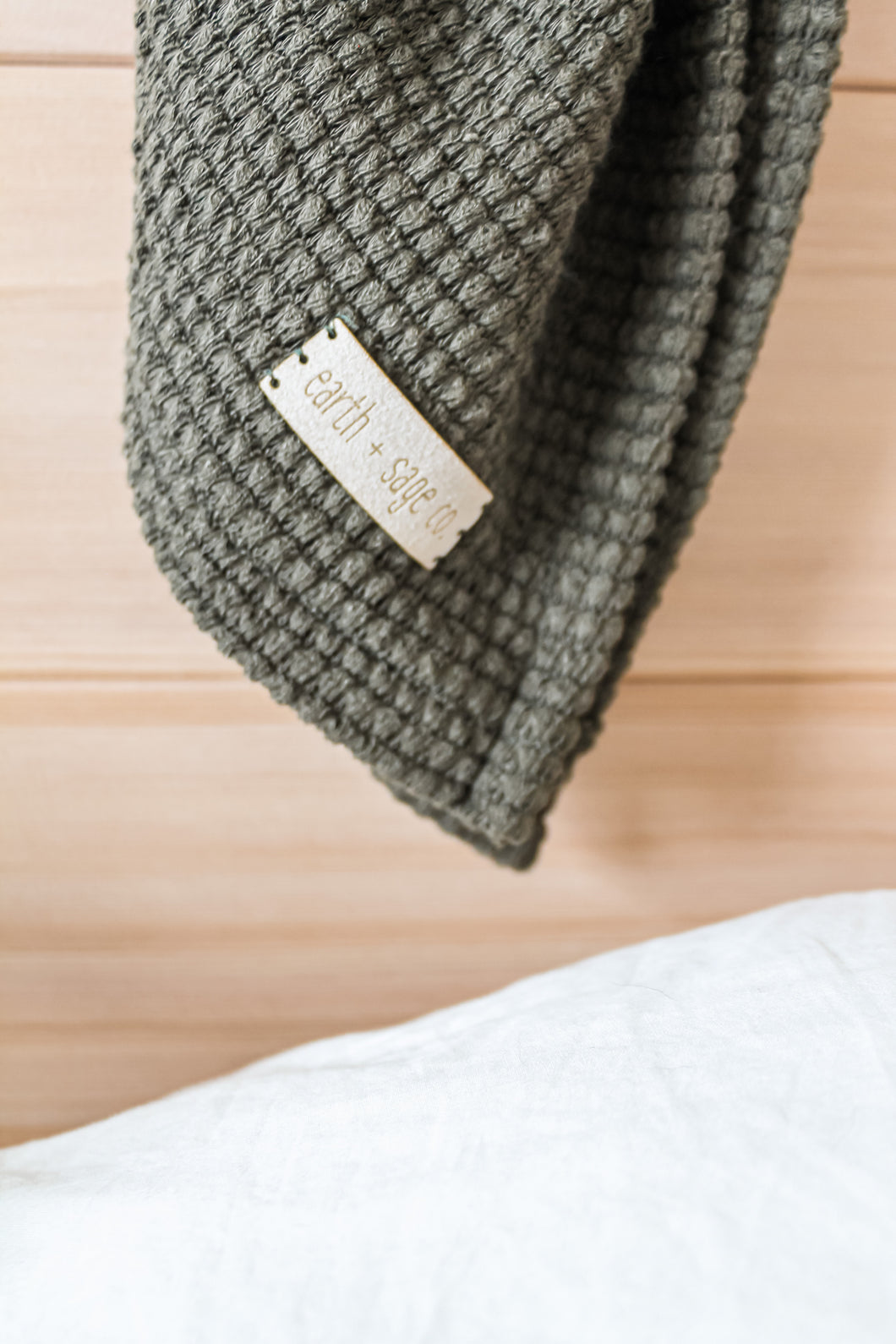 Waffle Blanket & Warm Bear Sweatshirt Gift Set